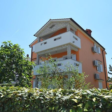 מאלינסקה Apartments Gabrijel מראה חיצוני תמונה