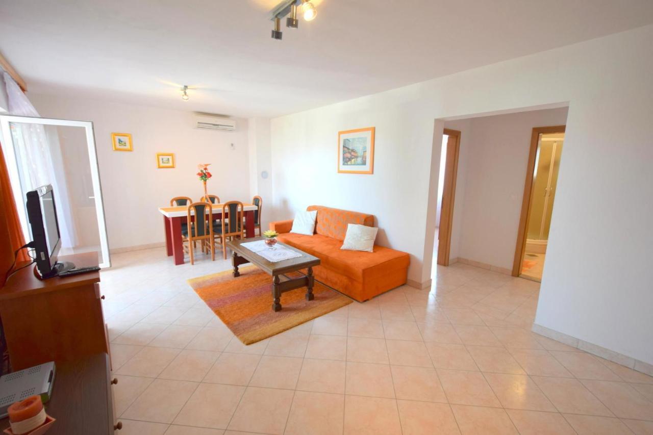 מאלינסקה Apartments Gabrijel מראה חיצוני תמונה