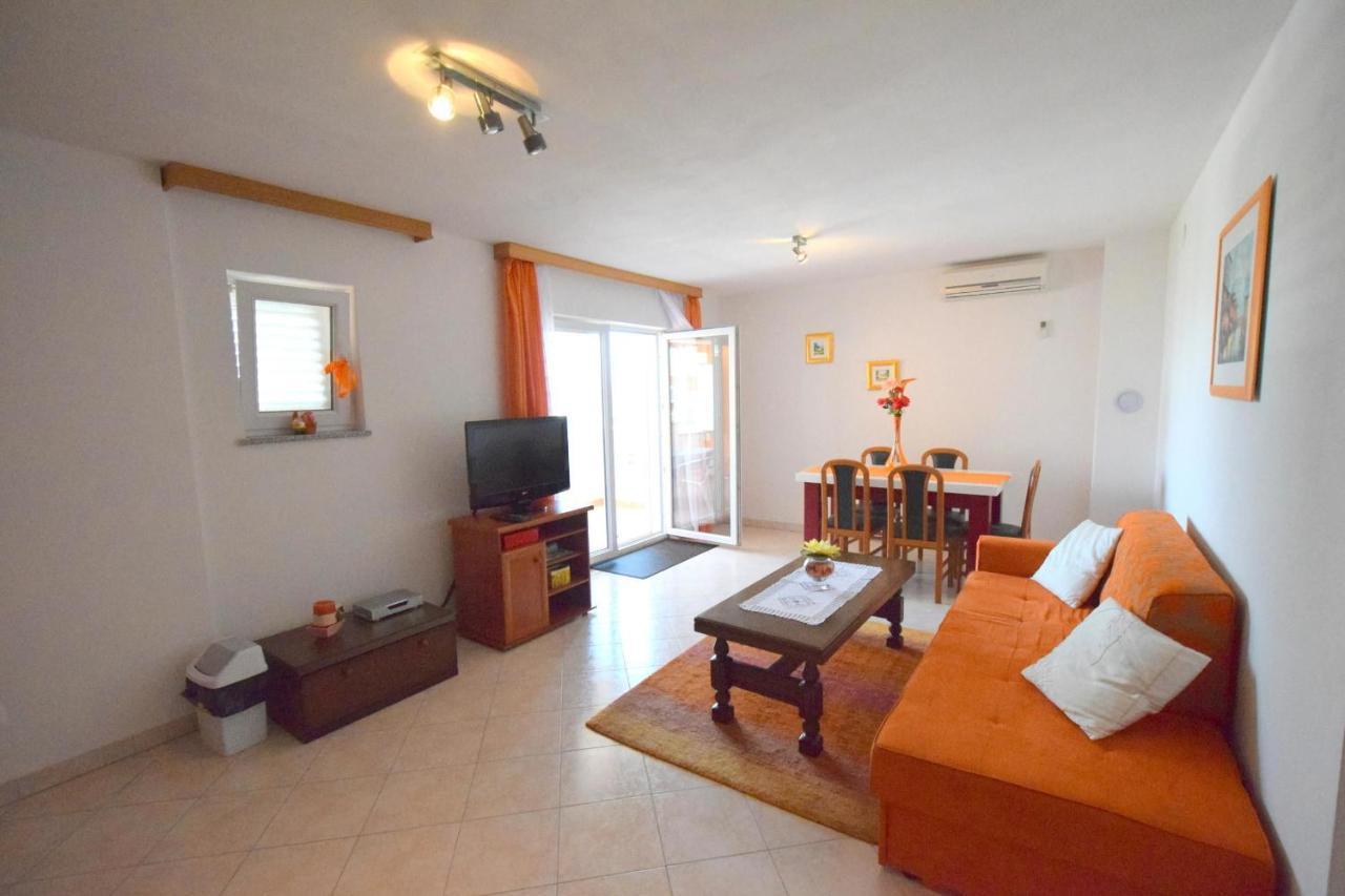 מאלינסקה Apartments Gabrijel מראה חיצוני תמונה