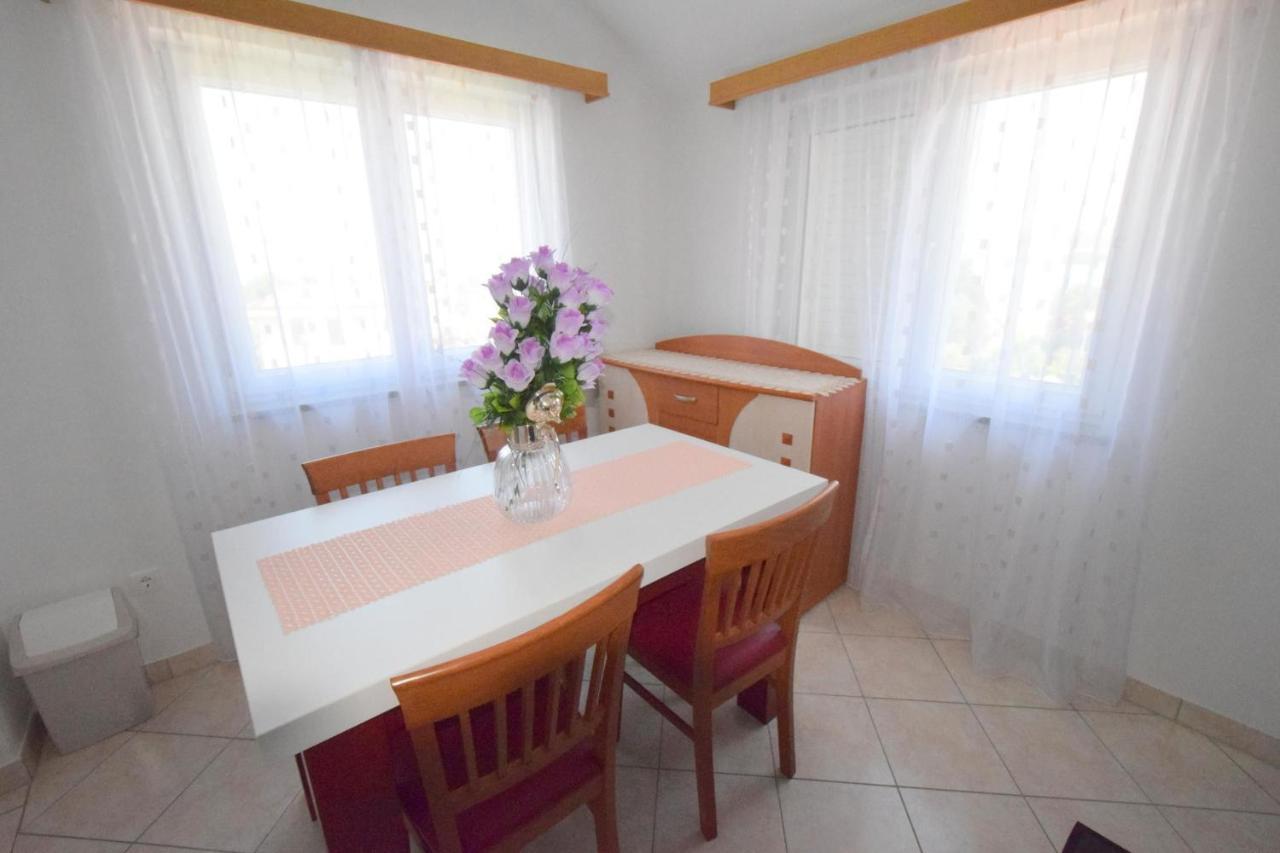 מאלינסקה Apartments Gabrijel מראה חיצוני תמונה