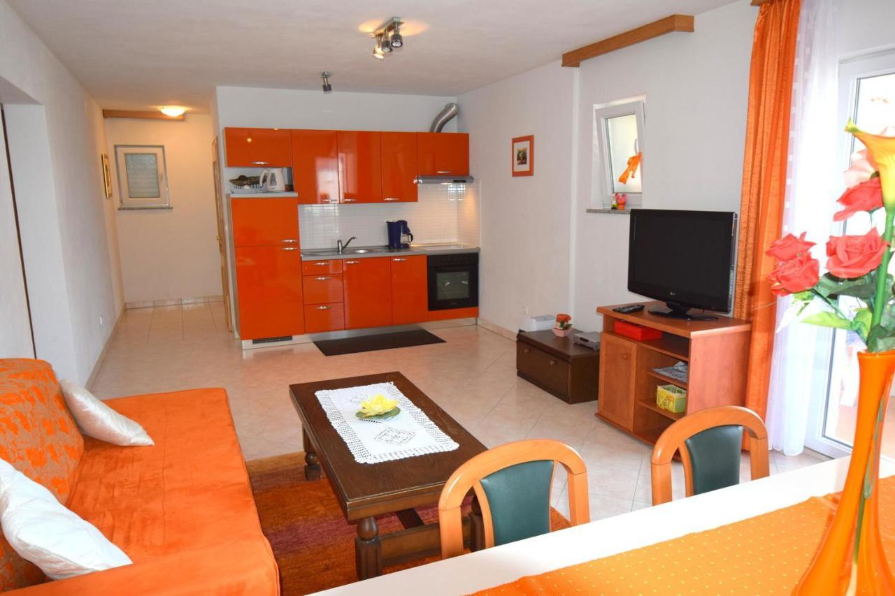 מאלינסקה Apartments Gabrijel מראה חיצוני תמונה