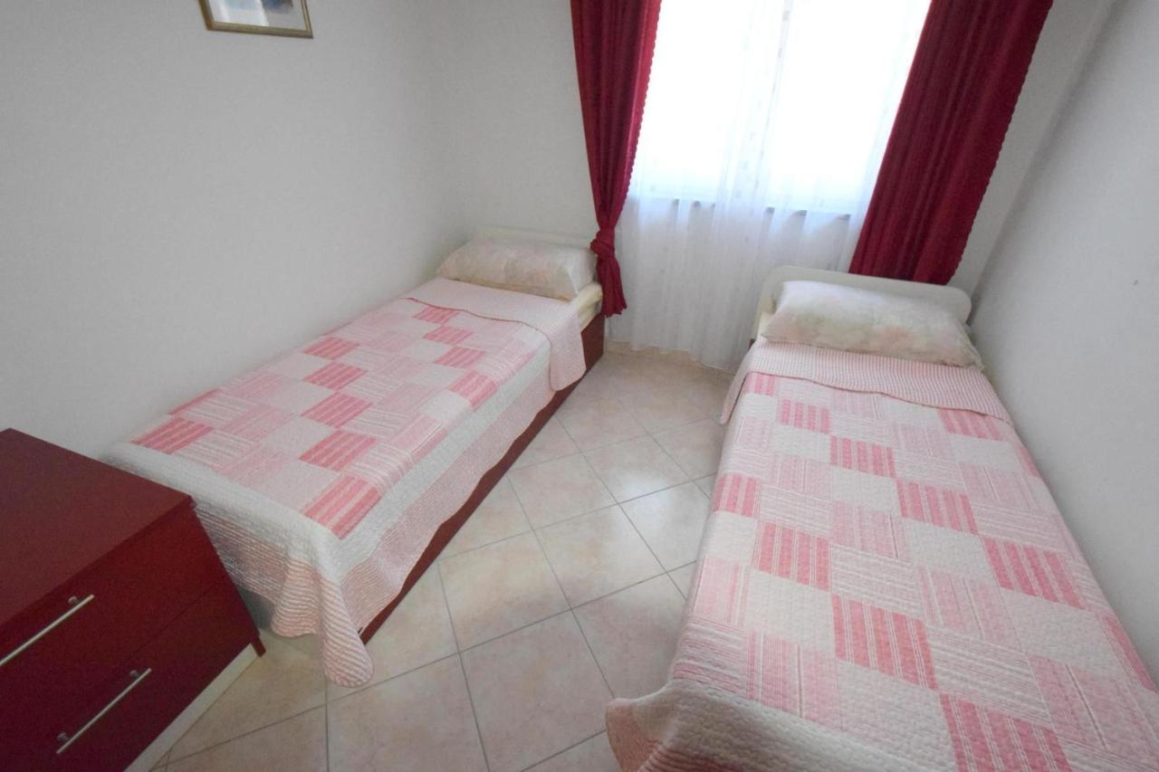 מאלינסקה Apartments Gabrijel מראה חיצוני תמונה