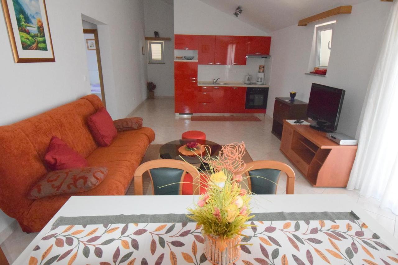 מאלינסקה Apartments Gabrijel מראה חיצוני תמונה