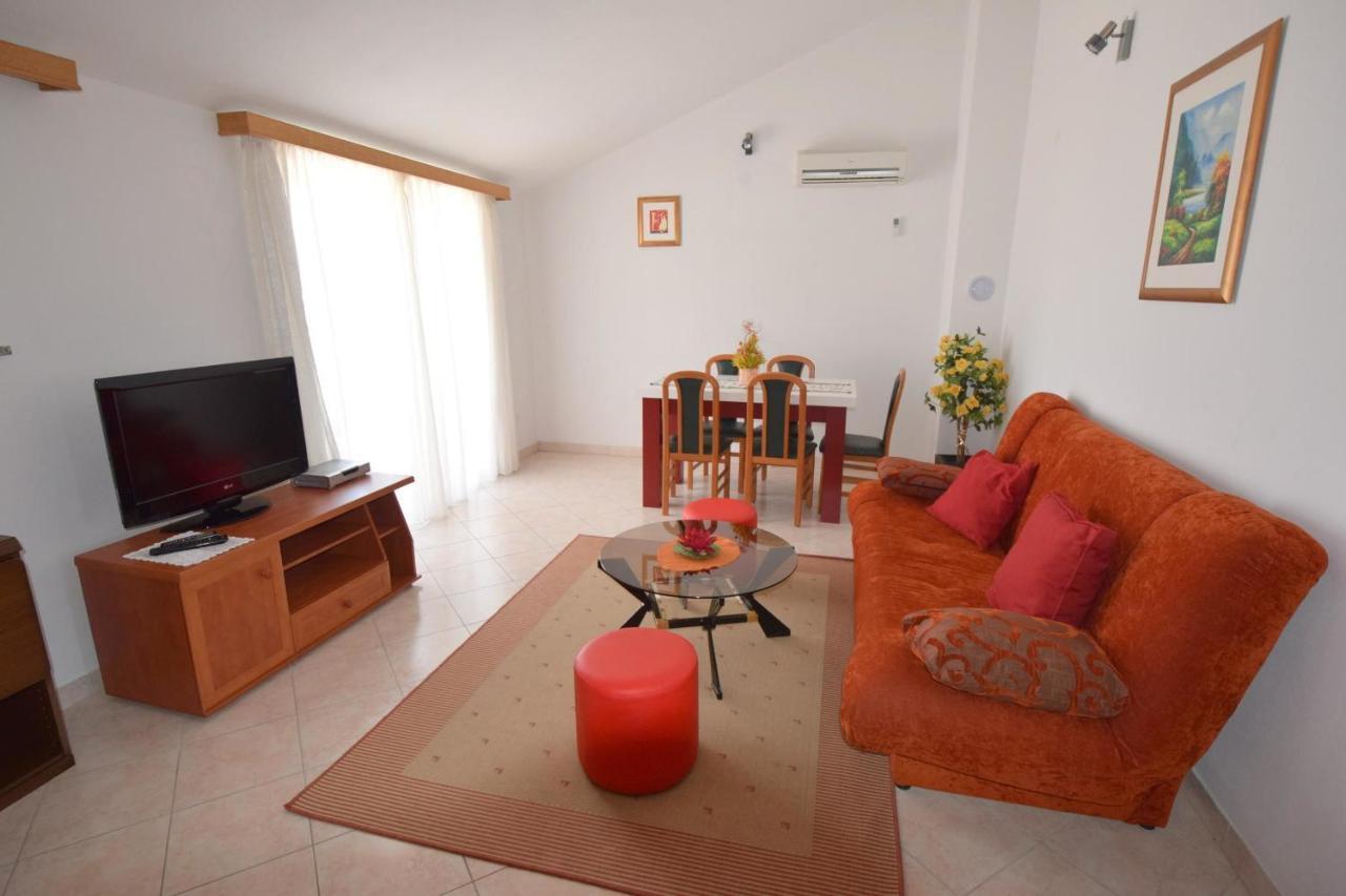 מאלינסקה Apartments Gabrijel מראה חיצוני תמונה
