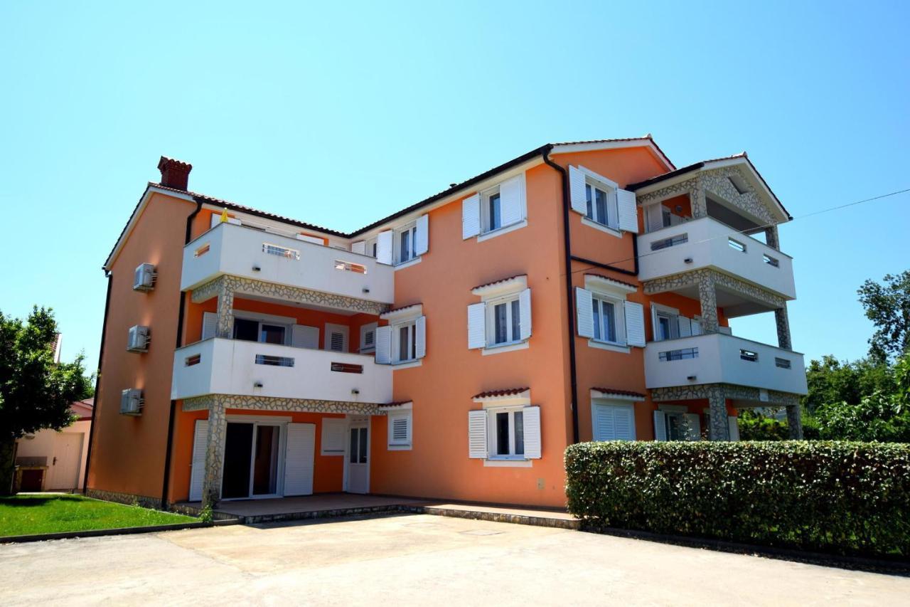 מאלינסקה Apartments Gabrijel מראה חיצוני תמונה